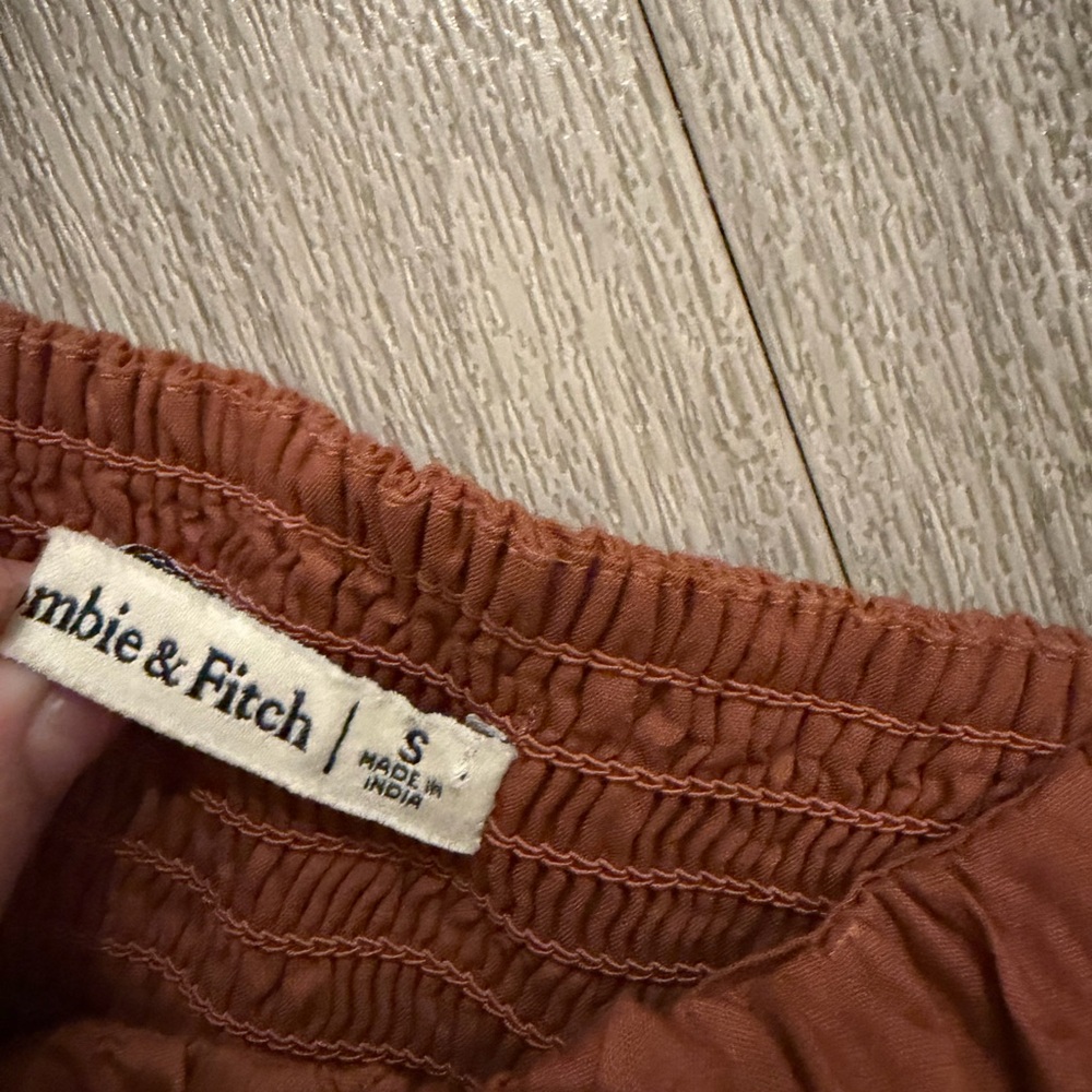 Abercrombie & Fitch rust babydoll top - Picture 4 of 4